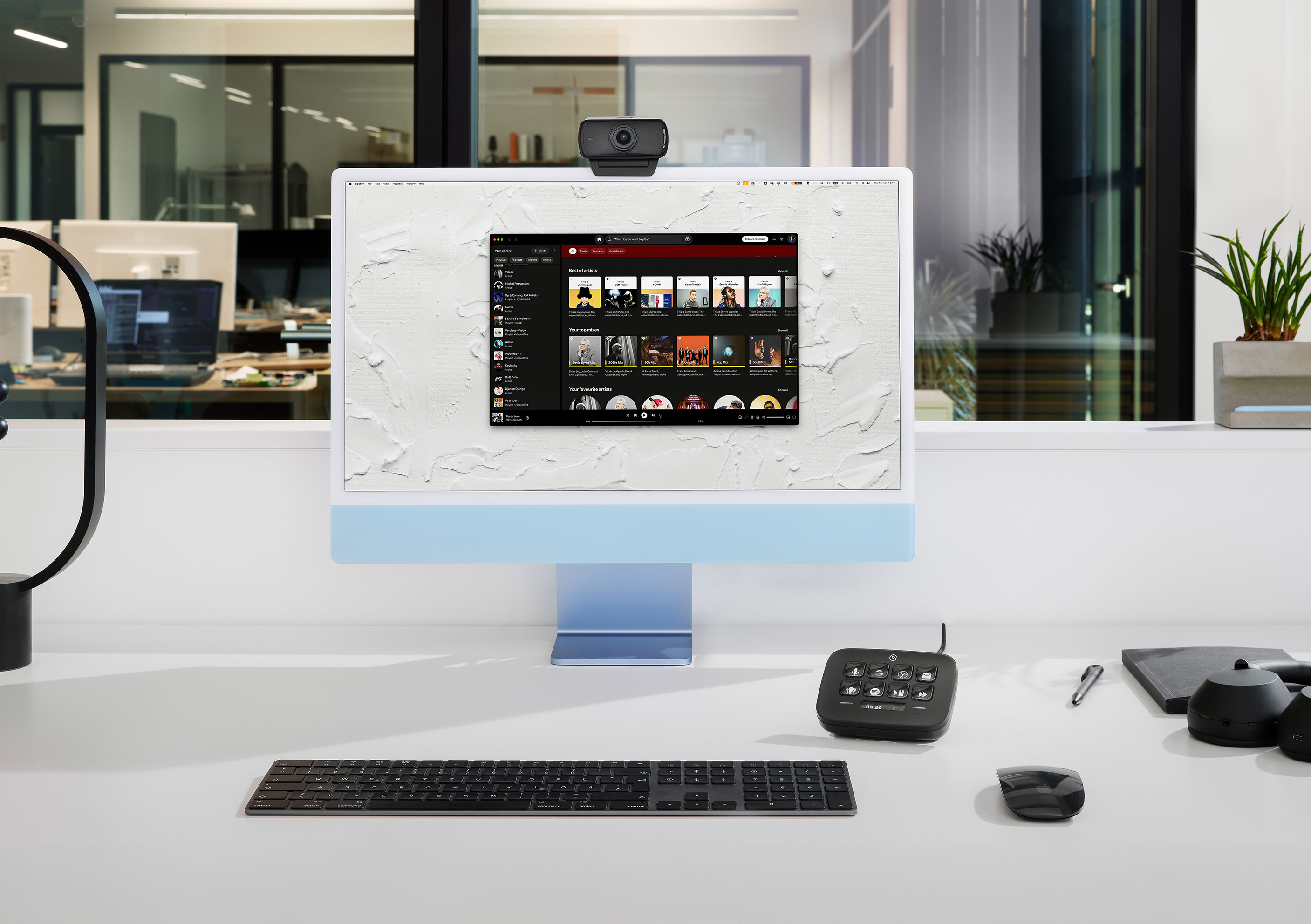 Stream-Deck-Neo-Black-ATF-04-V2